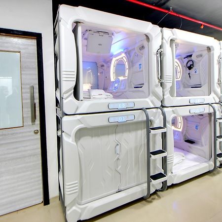Hotel Astropods Airport, Mumbai. ภายนอก รูปภาพ