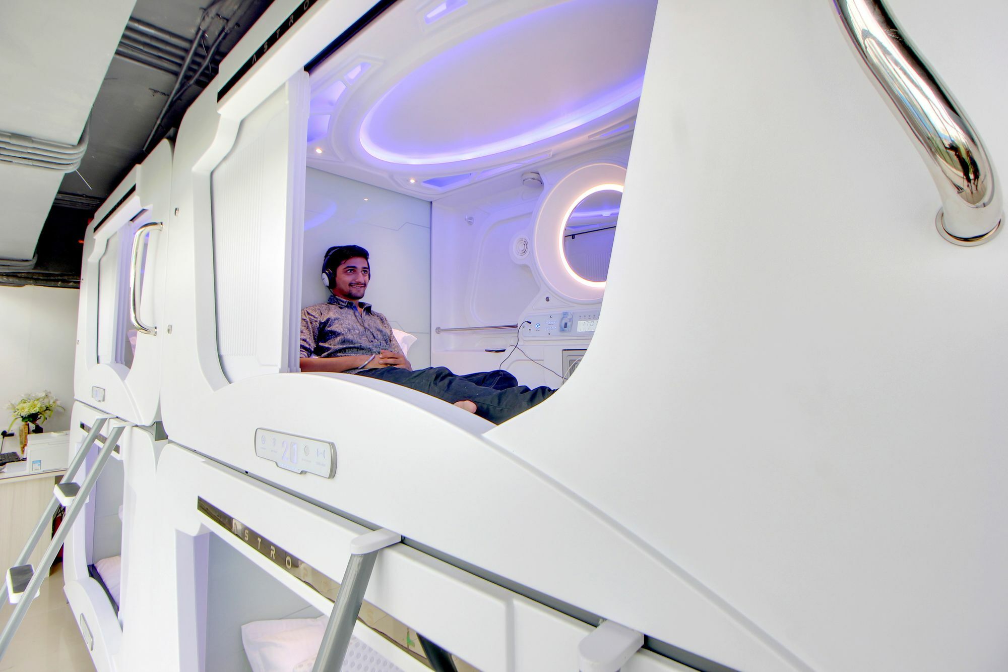 Hotel Astropods Airport, Mumbai. ภายนอก รูปภาพ